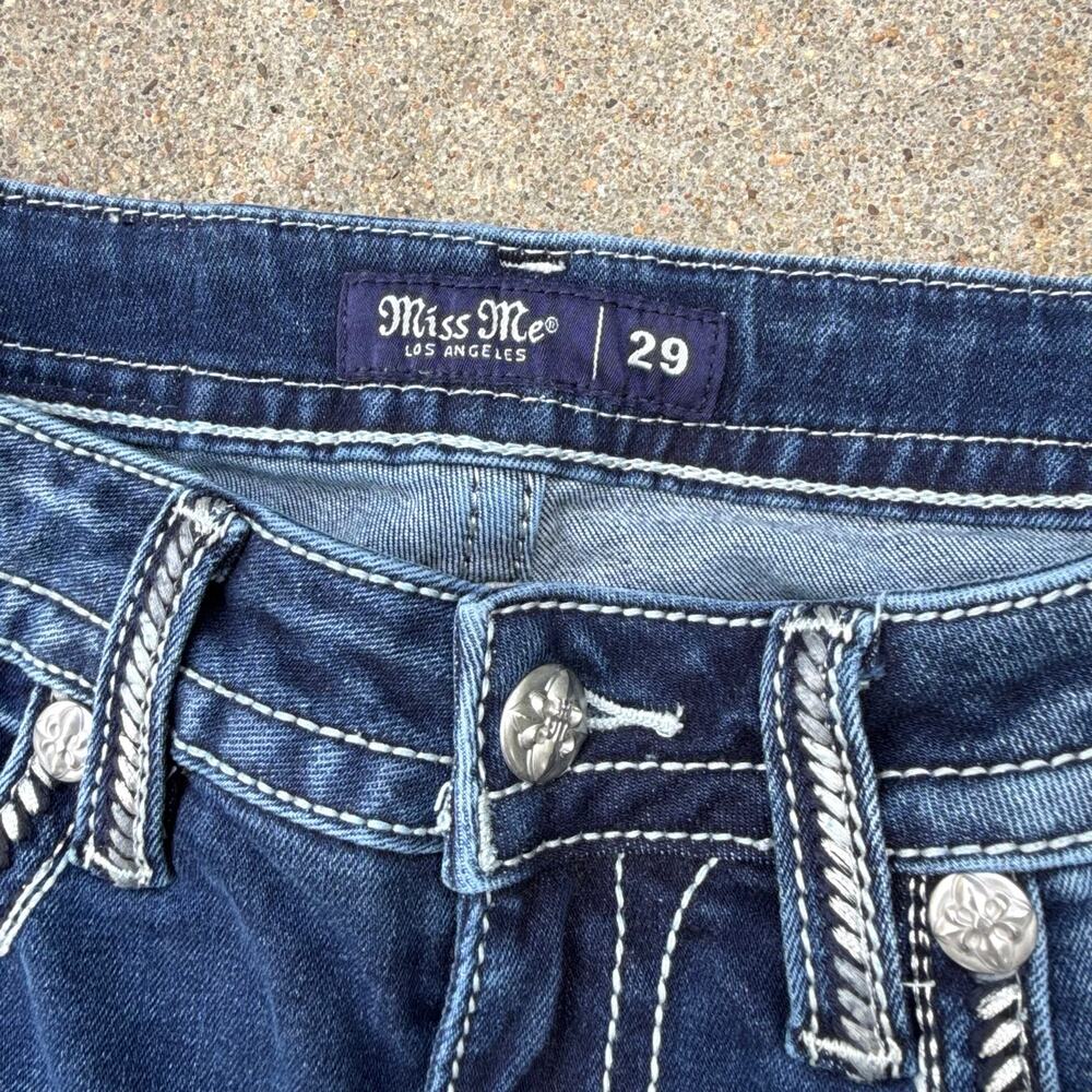 Miss Me Bling Embroidered Faux Flap Pocket Mid Rise Boot Cut Jeans 29x32 - Picture 5 of 10